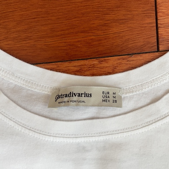 Bershka boxy T-shirt size m with Charlie Chaplin - Picture 3 of 3